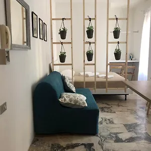 https://appartme-martini-33.it-lombardy.com