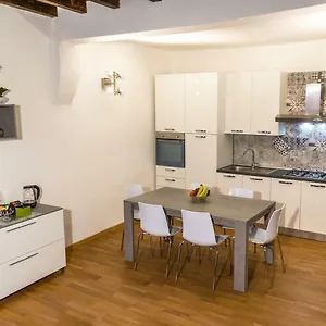 https://la-campanella.emilia-romagnahotels.net